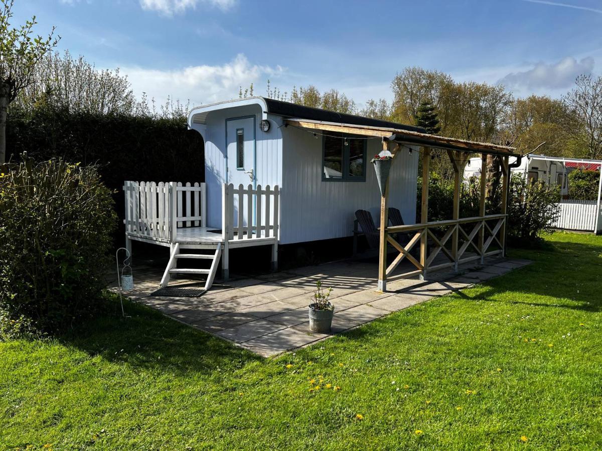 Shepherds Hut Hotel Oostvoorne Luaran gambar