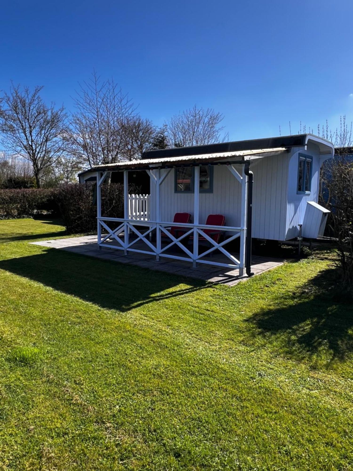 Shepherds Hut Oostvoorne Luaran gambar