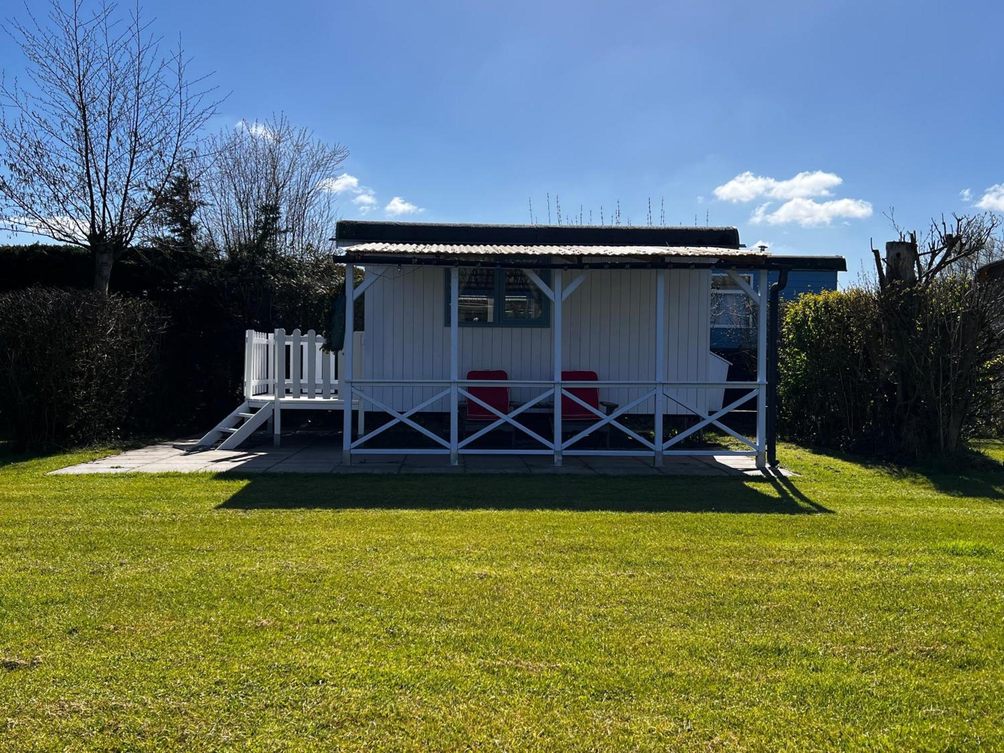 Shepherds Hut Oostvoorne Luaran gambar